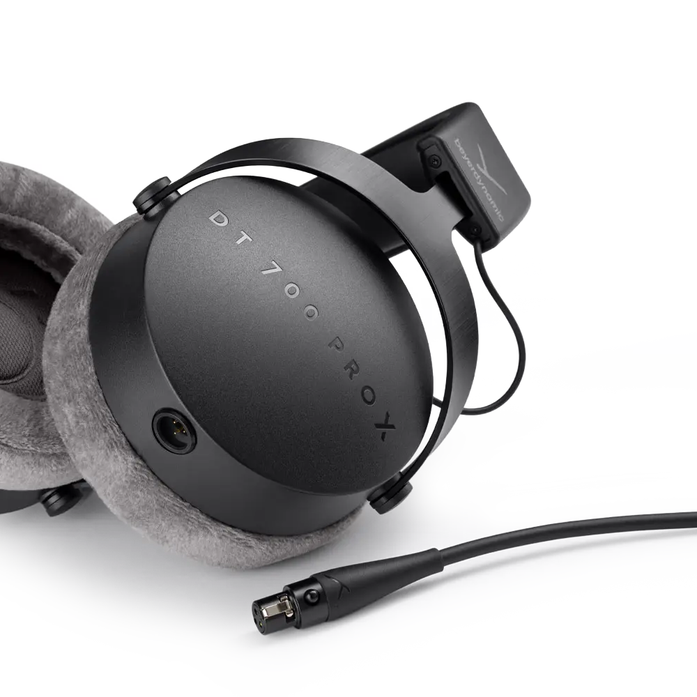DT 700 PRO X